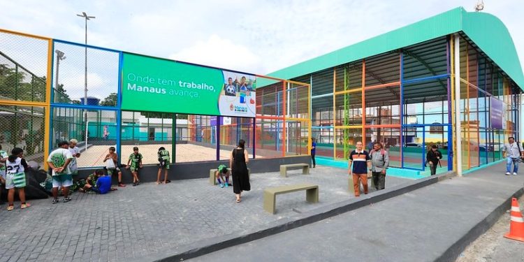 Prefeitura marca o início de 2025 com a entrega de quatro complexos esportivos reformados em bairros de Manaus