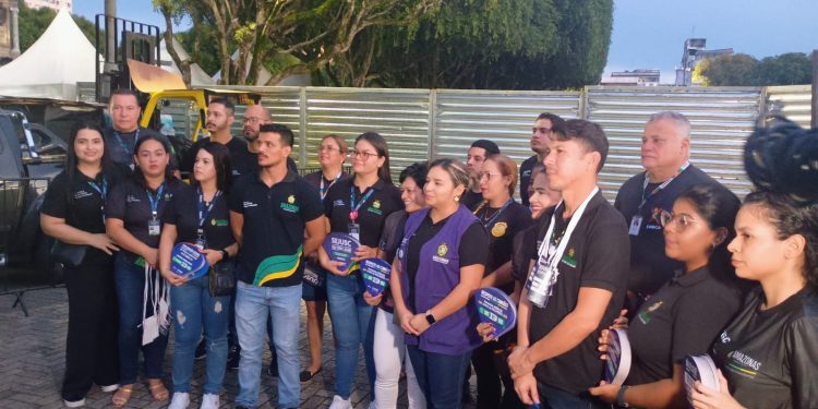 Conscientização sobre direitos humanos nas folias da Bica e da Difusora