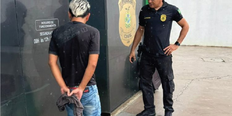 Socos e chutes, homem agride a ex-companheira por não aceitar separação