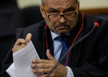 Presidente do TJAM divulga nota sobre afastamento de desembargadores