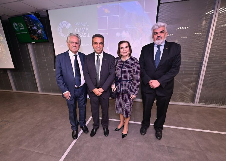 Presidente do TCE-AM participa do lançamento do Painel ClimaBrasil em Brasília
