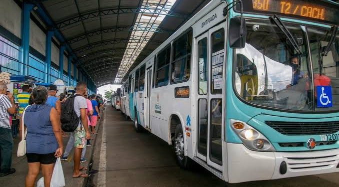 Justiça acolhe ação do MPAM e suspende aumento da tarifa de ônibus em Manaus