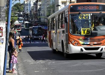 Passagem de ônibus custará R$ 5 a partir de sábado