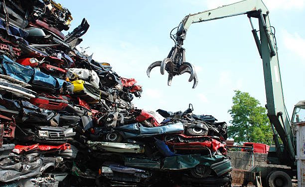 Leilão – Prefeitura oferta sucatas de veículos na quinta-feira (27) 