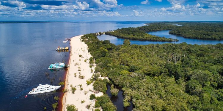 Feira de turismo – Novo Airão representa Amazonas na Europa