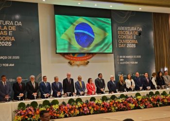 TCE-AM realiza abertura do ano letivo da ECP e celebra Dia do Ouvidor