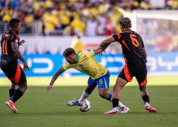 Brasil vence a Colômbia e assume a vice-liderança das Eliminatórias