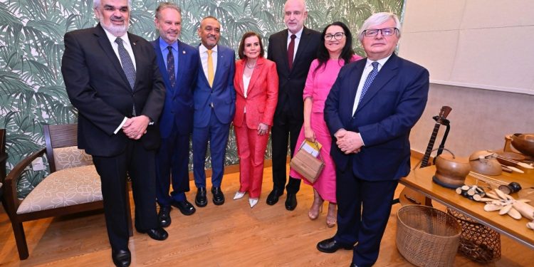 Presidente do STJ reconhece pioneirismo do TCE-AM na fiscalização ambiental