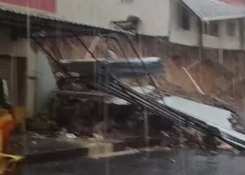 Desaba muro e cerca de três pessoas ficam feridas na Praça 14. Vídeo