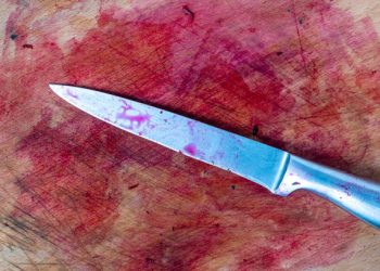 Brigou e morreu a facadas