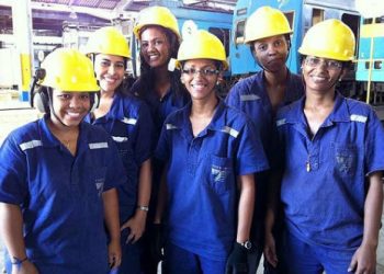 Dizem que elas são o sexo frágil…