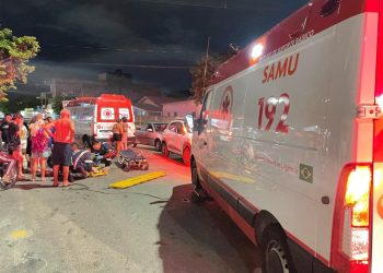 Trio fica gravemente ferido após colisão no Aleixo