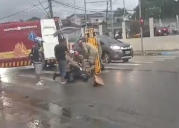 Pista lisa e falta de atenção durante a chuva causa acidente, no Dom Pedro