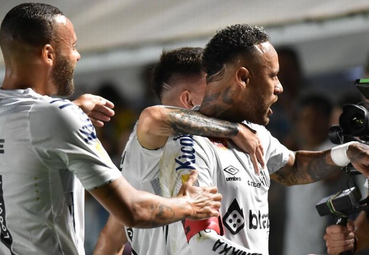 Santos vence e avança à semifinal do Paulistão