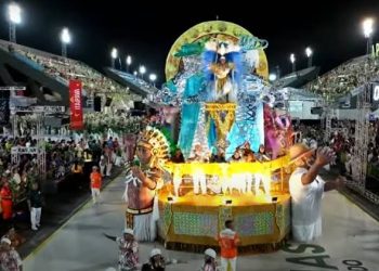 Reino Unido da Liberdade é a grande campeã do Carnaval de Manaus 2025