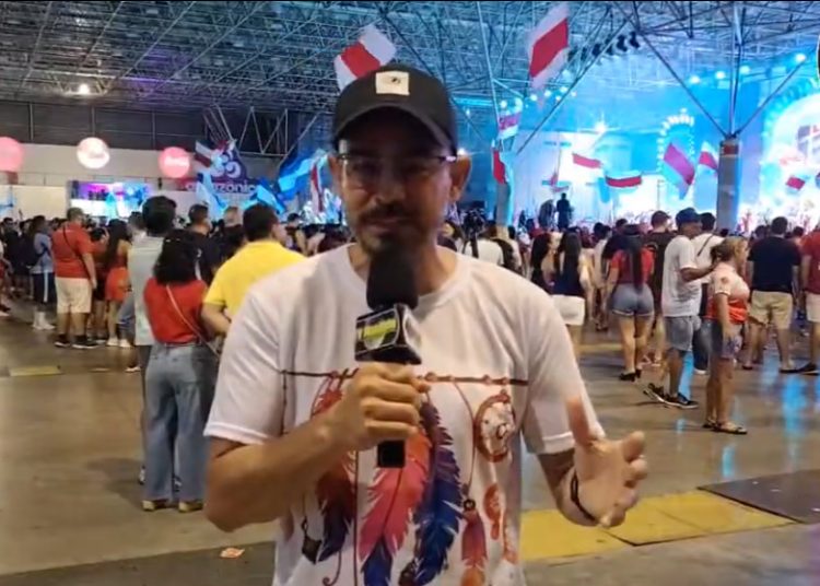 LIVE SHOW – Primeira noite do Carnaboi 2025