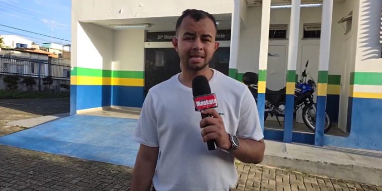 VEJA | Mulher é suspeita de furtar celular em loja no centro