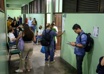 Candidatos pagaram cerca de R$ 2 milhões para concurso anulado pela Câmara