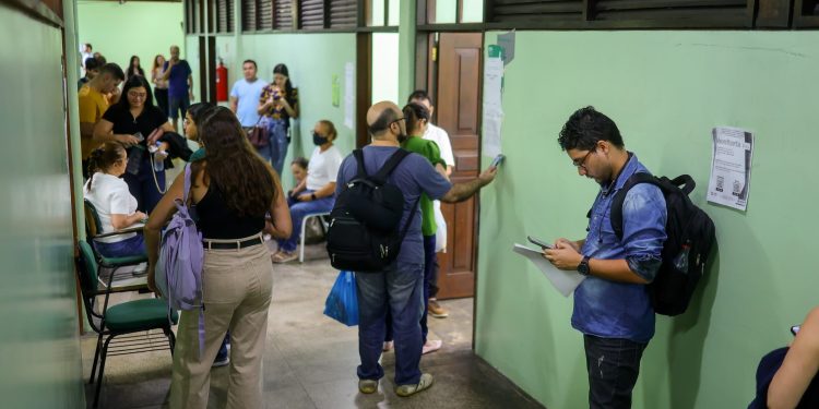 Candidatos pagaram cerca de R$ 2 milhões para concurso anulado pela Câmara