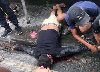 Acidente deixa motociclista gravemente ferido na Noel Nutels. Vídeo.