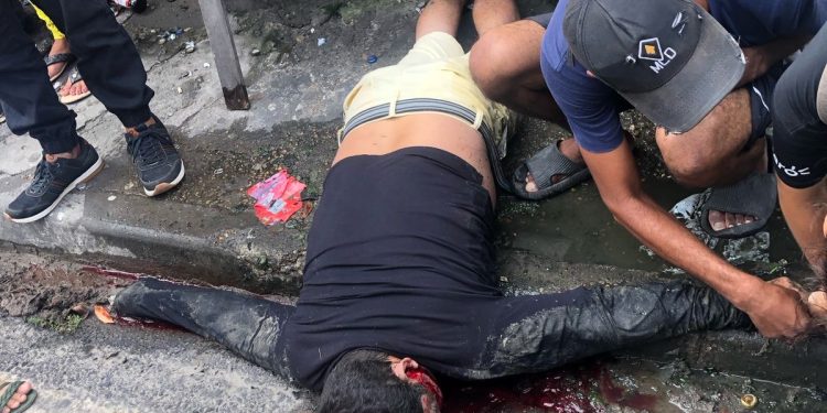 Acidente deixa motociclista gravemente ferido na Noel Nutels. Vídeo.