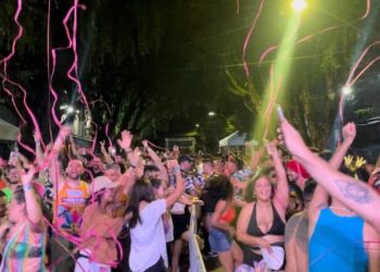 ‘Nosso Bloco’ agita o Centro neste domingo