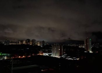 Apagão deixa Manaus no breu