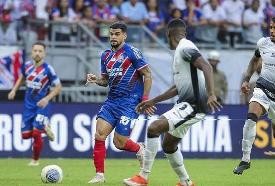 Com um jogador a mais, Corinthians marca no final e fica no empate contra o Bahia