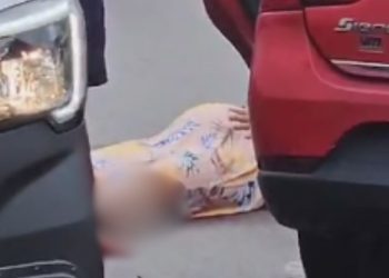 Vídeo: Colisão entre carros em Petrópolis deixa grávida ferida na pista