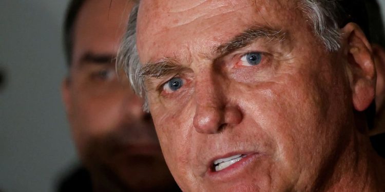Por unanimidade, STF torna Bolsonaro e mais 7 réus por tentativa de golpe