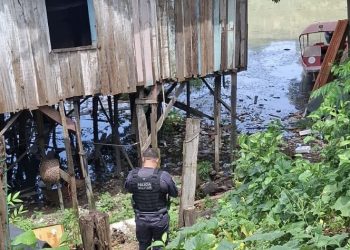 Imagem forte – Cadáver é  encontrado  boiando no Igarapé do São Jorge