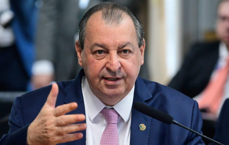 A incrível armada dos senadores Omar Aziz e Eduardo Braga para retomar o poder no Amazonas