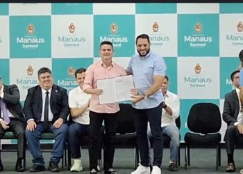 Posse dos novos secretário e subsecretário da Semed