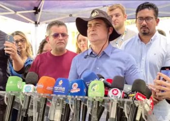 Prefeito David Almeida realiza visita técnica à área da nova feira do Mutirão