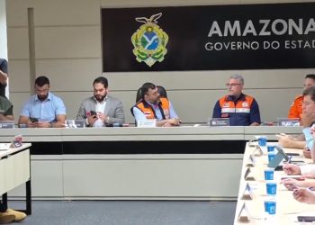 Wilson Lima anuncia novas medidas para enfrentar cheia de 2025 no AM