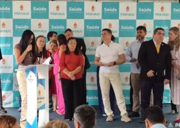 Prefeito David Almeida inaugura ‘Farmácia Viva’