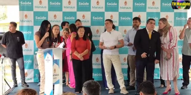 Prefeito David Almeida inaugura ‘Farmácia Viva’