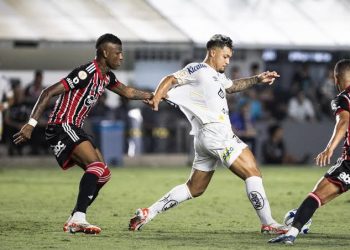 São Paulo conquista a primeira vitória no Brasileirão