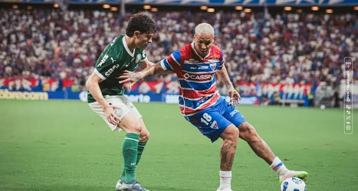 Defesa no pênalti  garante vitória ao Palmeiras