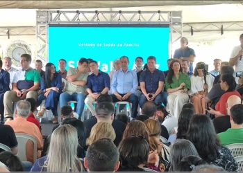 Prefeito David Almeida entrega nova unidade de saúde de grande porte