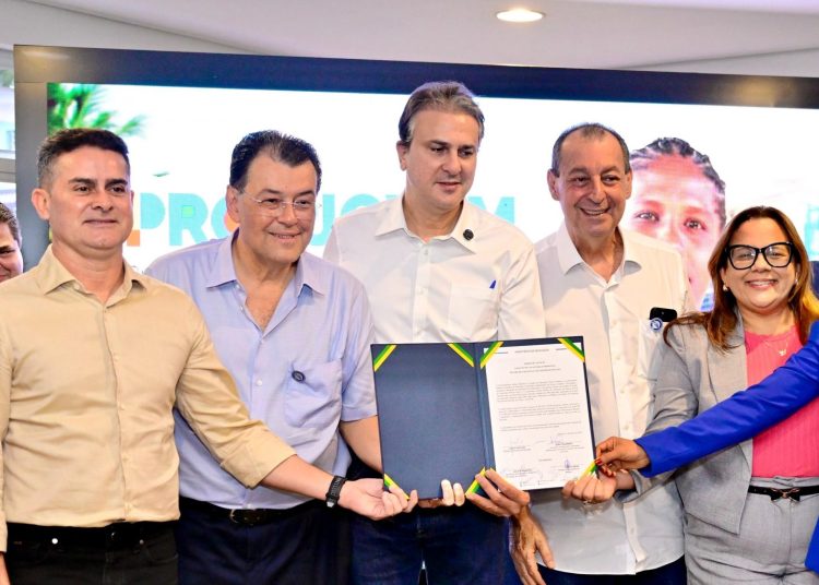 Ministro da Educação visita o Amazonas e promete investimentos