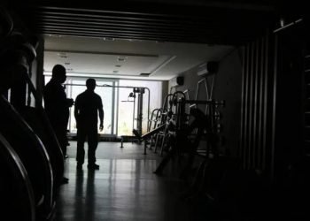 Prepare a poronga – Juíza federal prorroga prazo para transferência da Amazonas Energia para a Âmbar