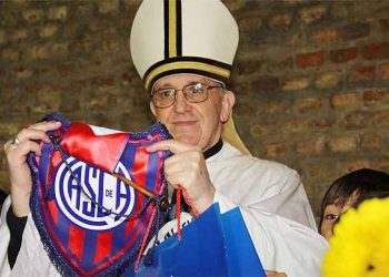 Amante do futebol – Francisco já foi expulso do vestiário do San Lorenzo nos anos 90