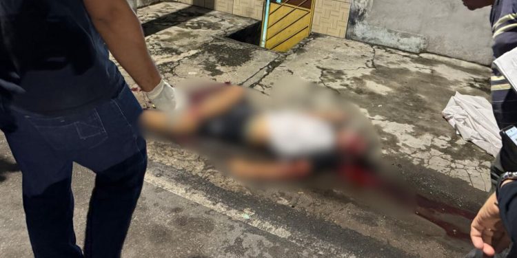 Rapaz morto no Distrito com tiros no rosto já tinha passagem por roubo