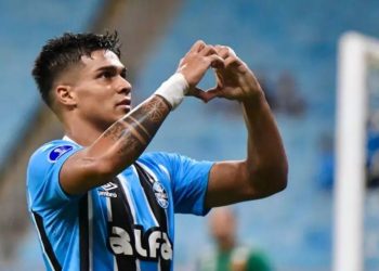 Grêmio vence na Sul-Americana antes de enfrentar o Flamengo pelo Brasileirão