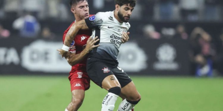 Corinthians vacila e estreia na Sul-Americana com derrota para o Huracán