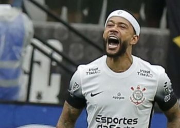 Corinthians vence o Sport de virada com dois gols de Memphis Depay no Brasileirão