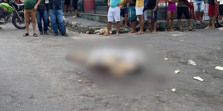 Com tiros na cabeça, homem amanhece morto na avenida Itaúba