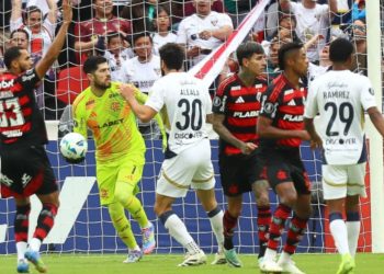 Libertadores: Flamengo empata com LDU e segue fora da zona de classificação