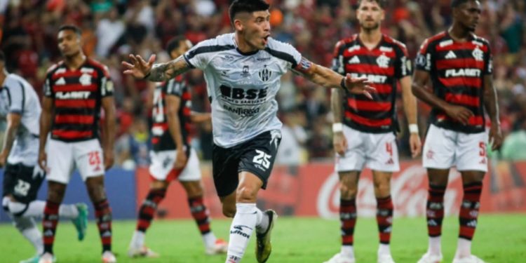 Zebra no Maracanã: Flamengo perde para Central Córdoba na Libertadores